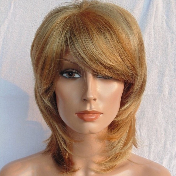 Medium Soft Shaggy Layered Tri-Color Wig
